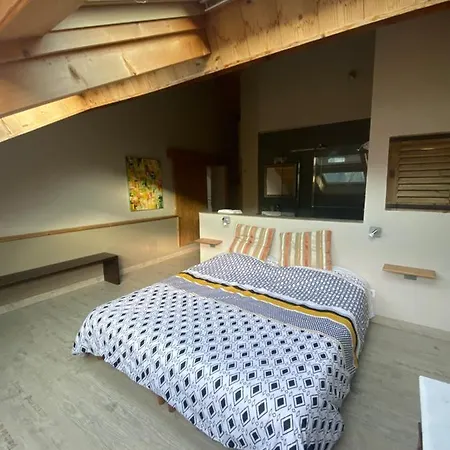 Aube Du Bonheur Jura Echenevex
